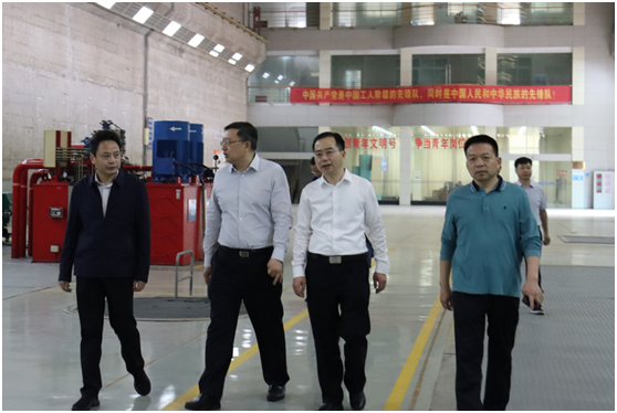 省國資委黨委委員、副主任毛育新帶隊赴湖南發(fā)展株洲航電分公司開展安全生產(chǎn)督查
